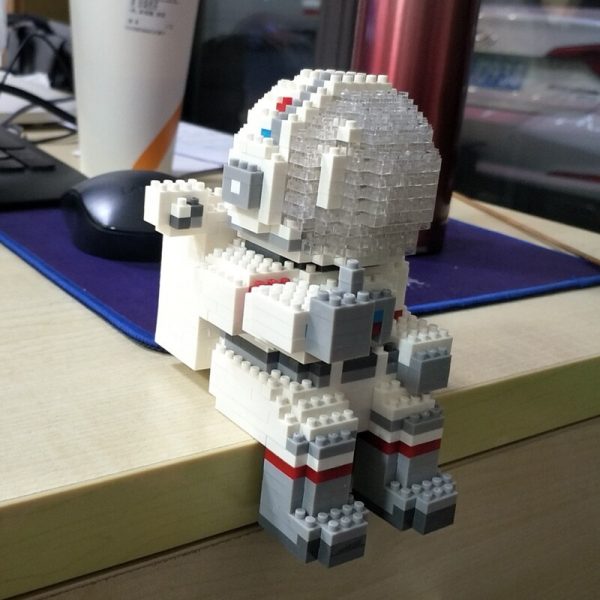 SC 8803 1 Space Adventure Astronaut White Helmet 3D Model DIY Mini Diamond Blocks Bricks Building 4 - LOZ™ MINI BLOCKS
